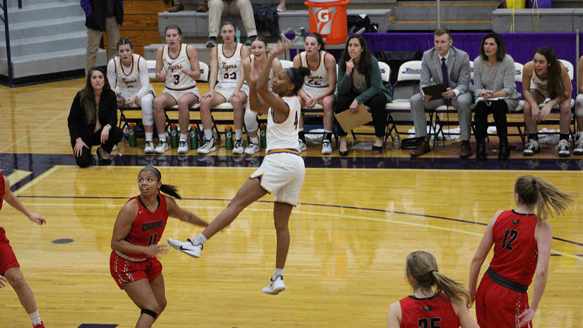 ONU GRABS ANOTHER CONFERENCE ROAD WIN