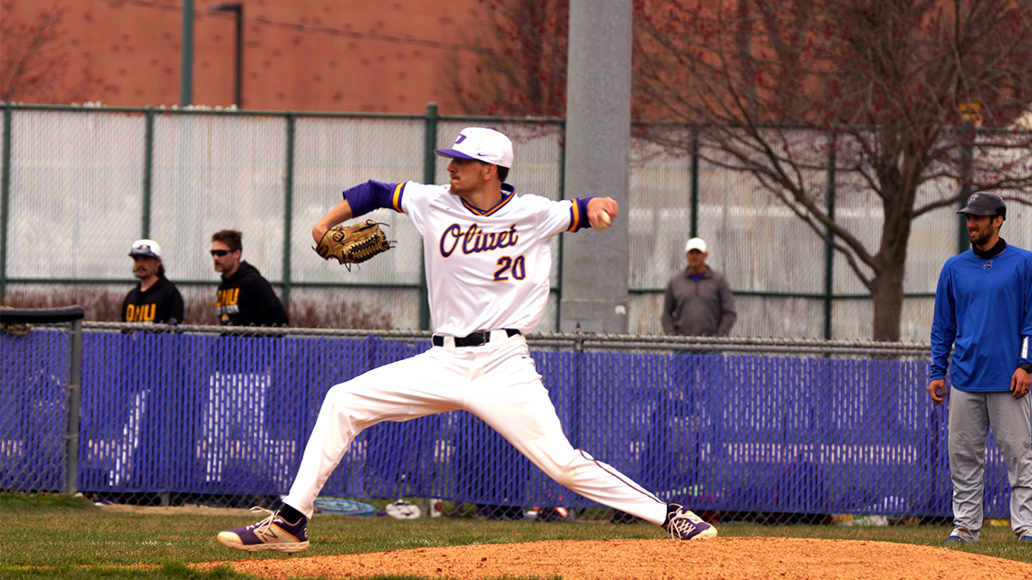 Baseball takes both games against St. Ambrose in pivotal CCAC matchup
