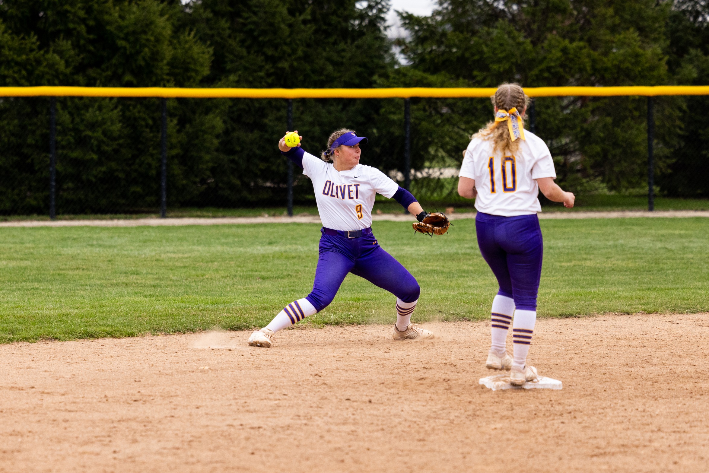 TIGERS PICK UP A WIN IN DOUBLEHEADER AT INDIANA TECH